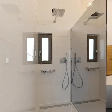 Lodner Drei Mohren Hotel 3*