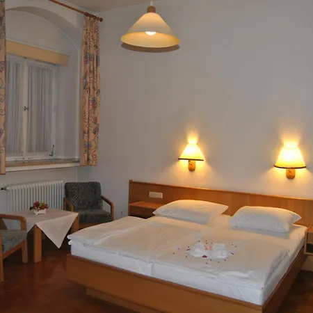 Lodner Drei Mohren Hotel 3*