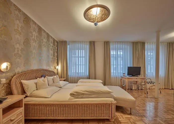 מלון Lodner Drei Mohren 3*